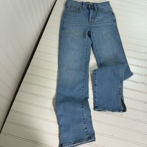 Madewell Jeans Women's Size 23 Roadtripper Stove Pipe‎ Denim Slits Distressed